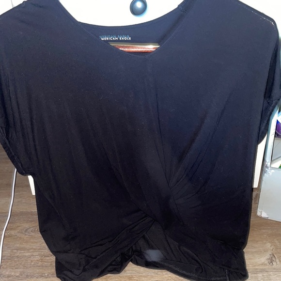 American eagle tee with a cross in the frount - Picture 1 of 1
